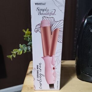 Vivitar Pink Ceramic Mini Curling Iron
